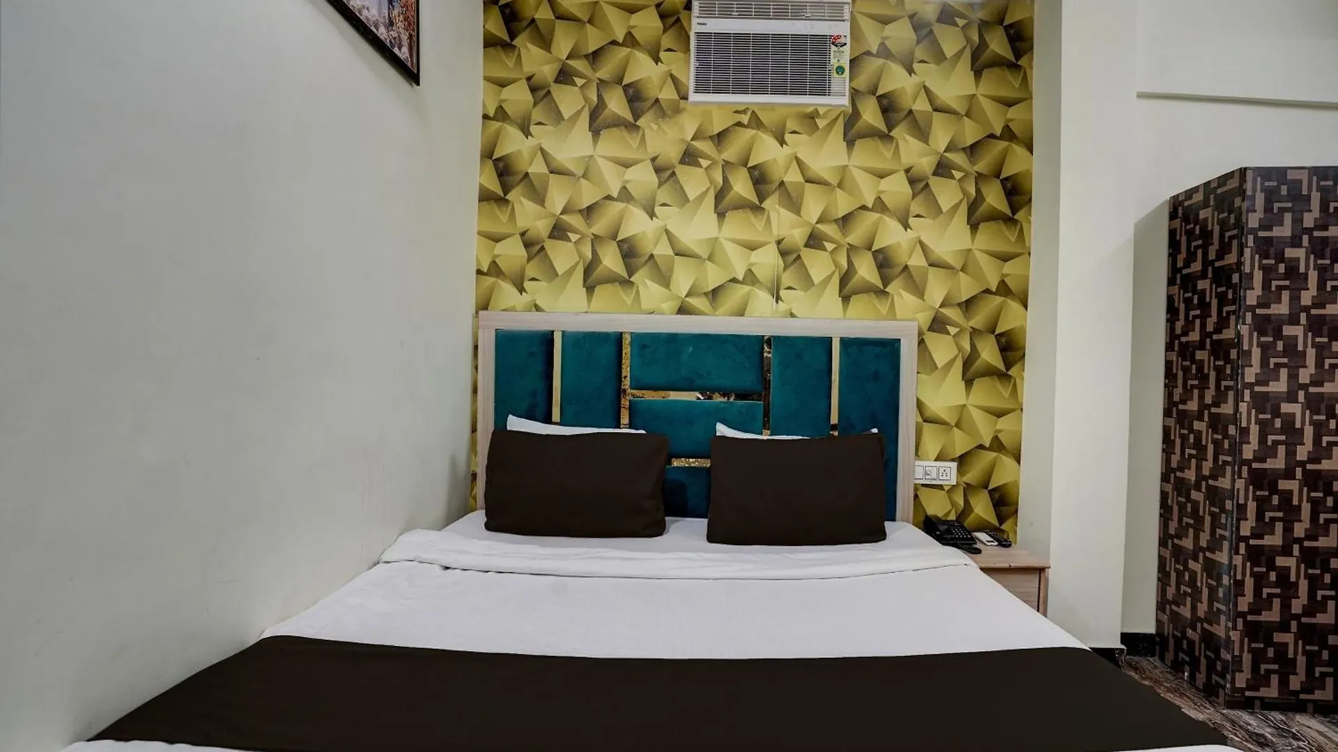 Hotel Jimmy Palace Home Stay Agra   Agra (Uttar Pradesh)