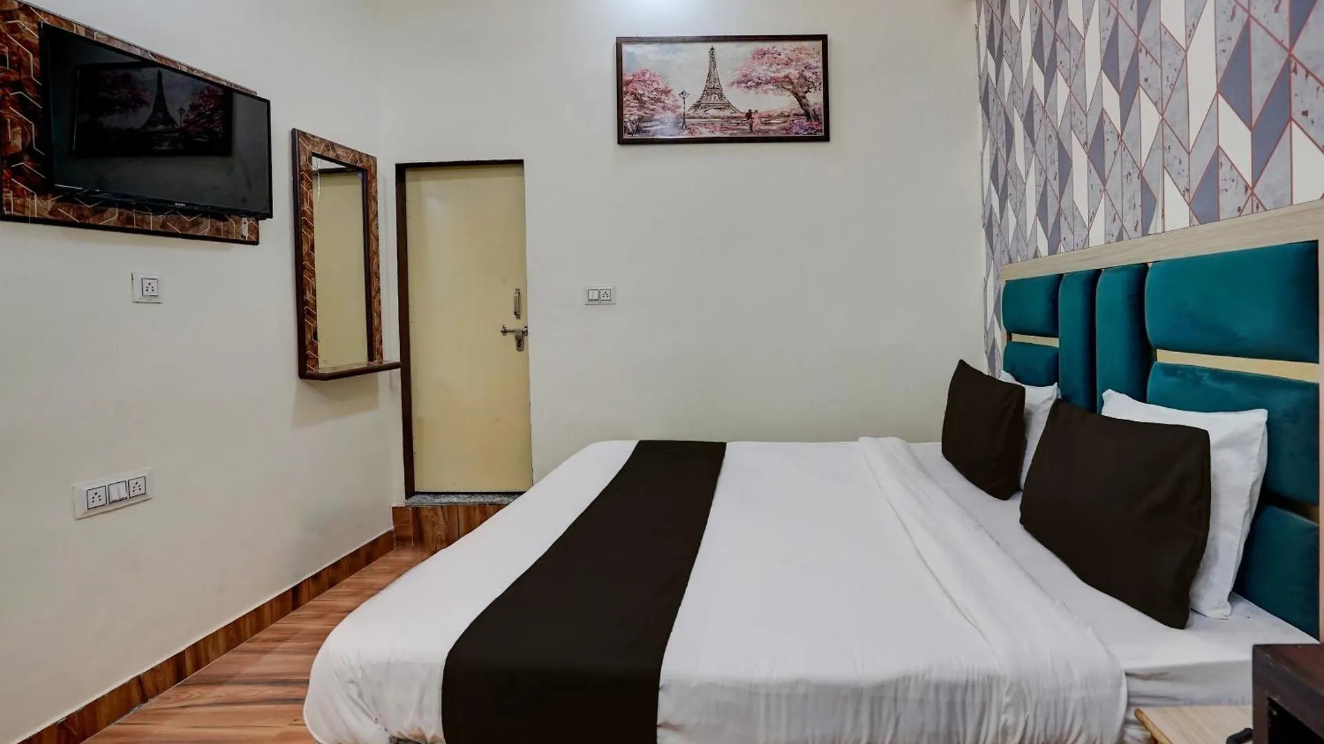 Hotel Jimmy Palace Home Stay Agra  3*, Agra (Uttar Pradesh)