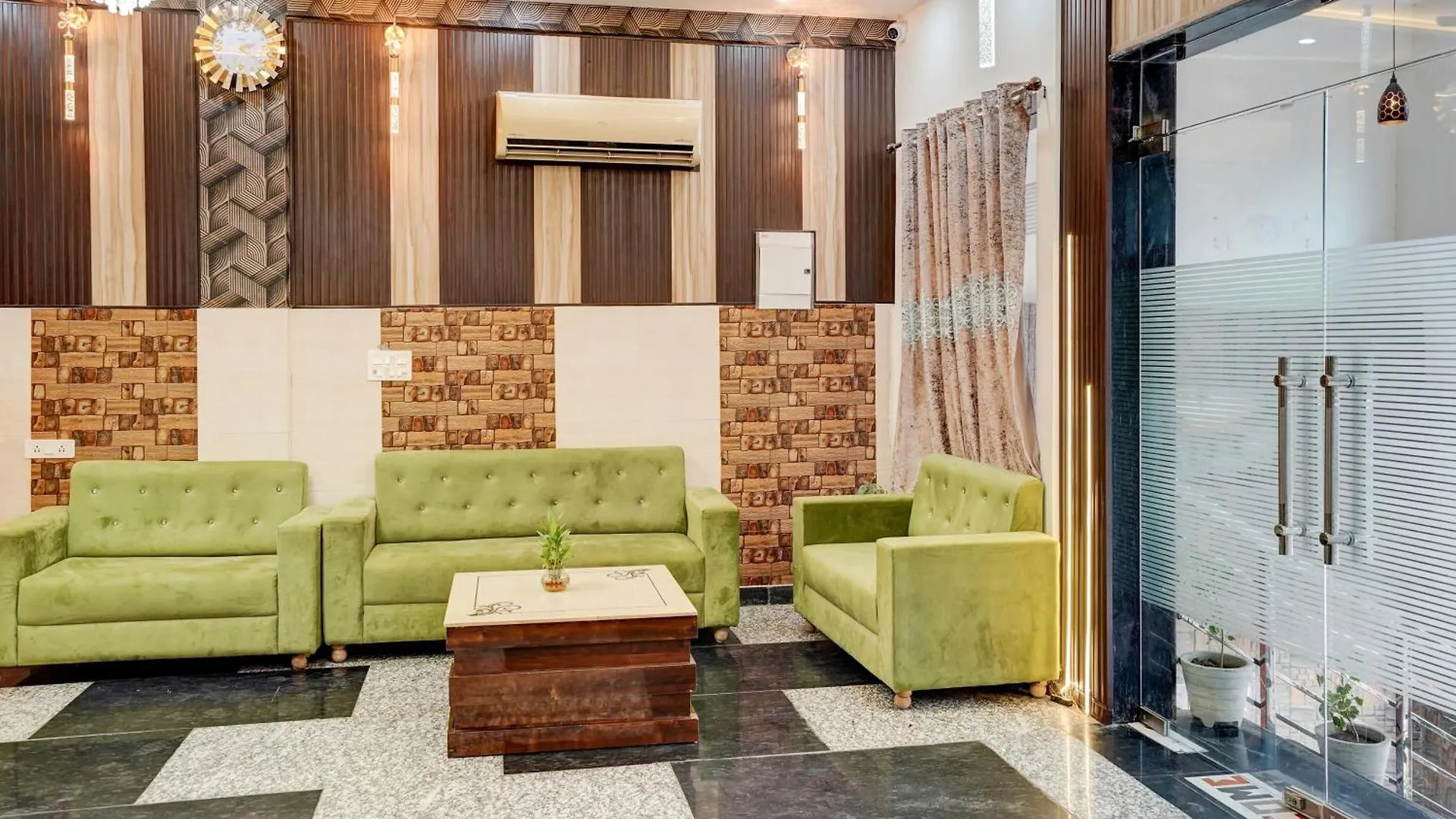 Hotel Jimmy Palace Home Stay Agra
