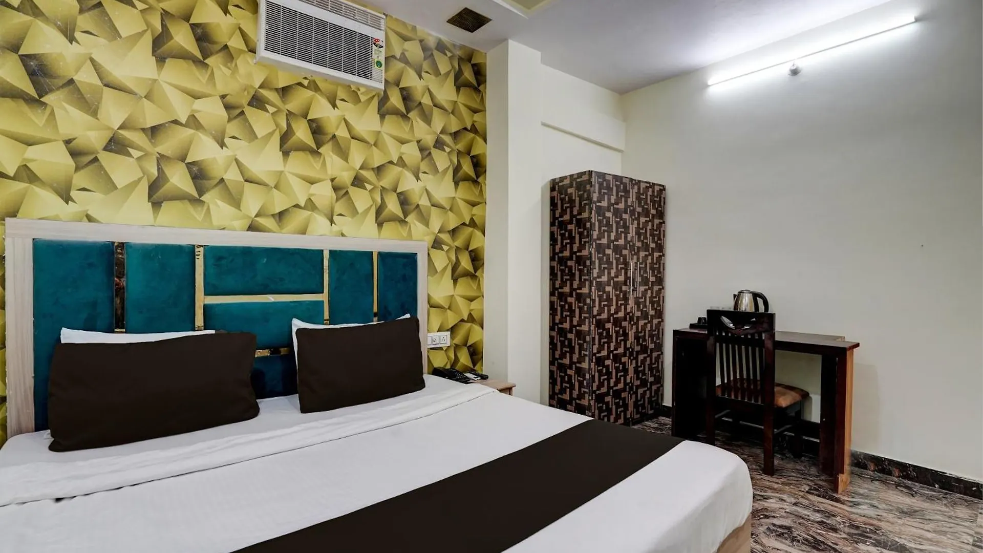 Hotel Jimmy Palace Home Stay Agra