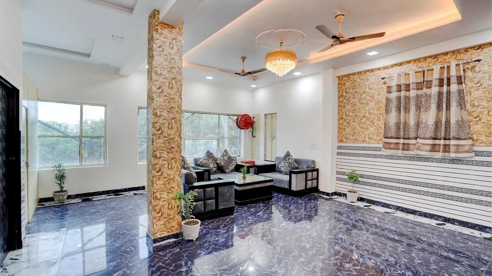 Hotel Jimmy Palace Home Stay Agra