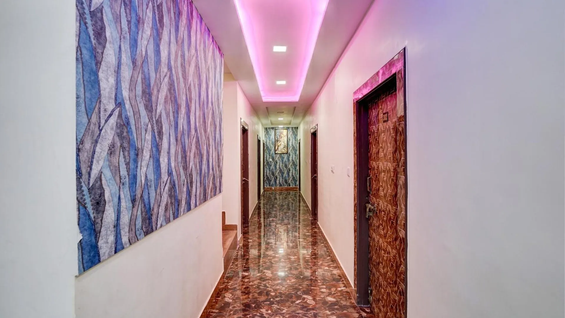 Hotel Jimmy Palace Home Stay Agra  3*, Agra (Uttar Pradesh)