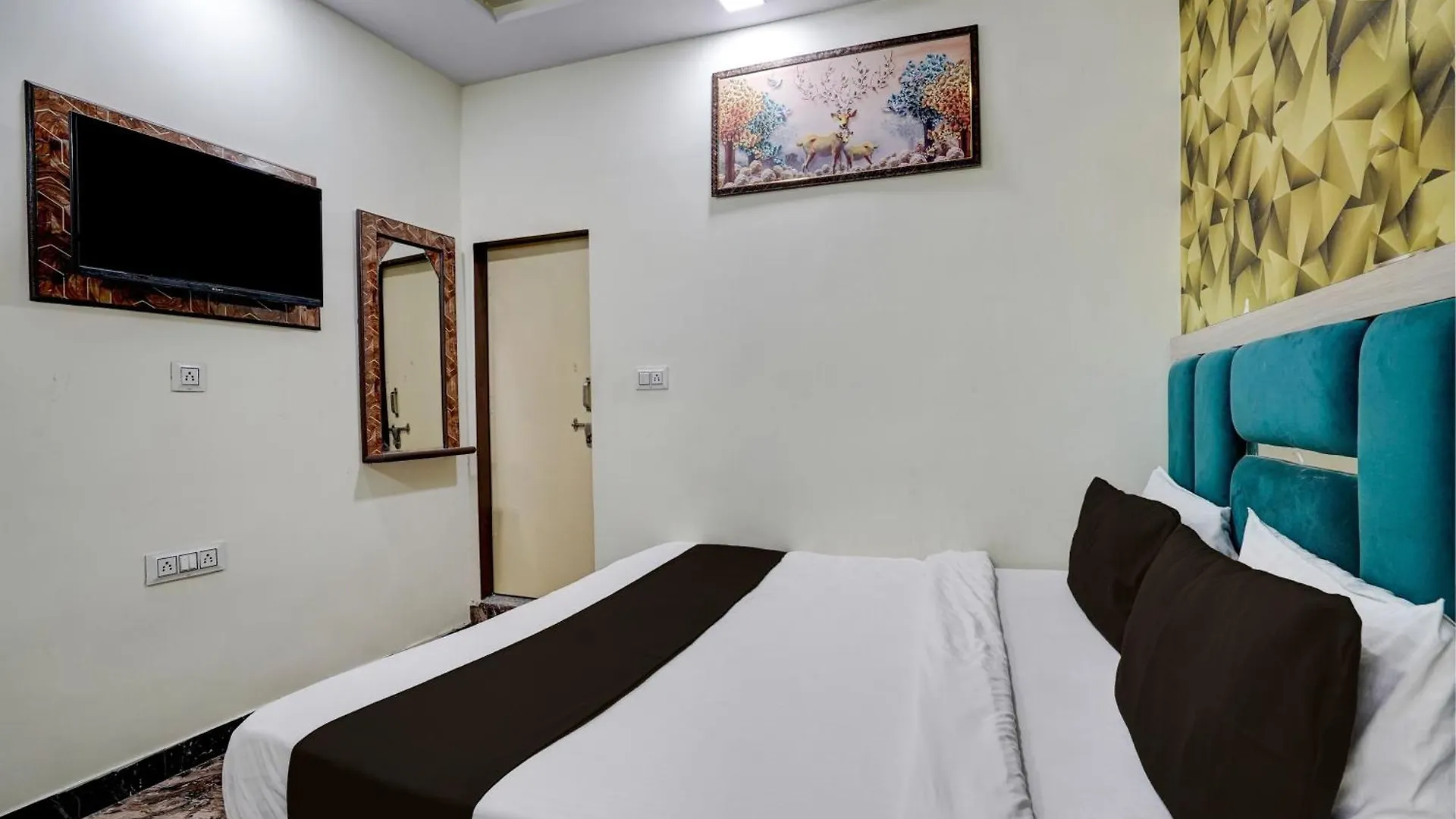Hotel Jimmy Palace Home Stay Agra  3*, Agra (Uttar Pradesh)